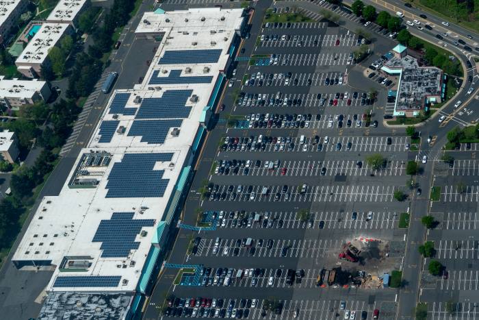 Parking zone commerciale